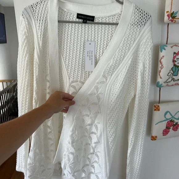 WHITE CARDIGAN - Picture 8 of 14